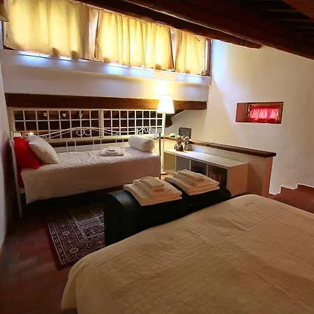Spacious In With Swimming Pool