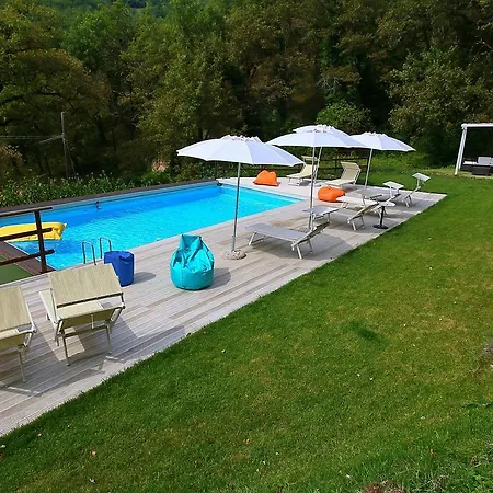 别墅 Spacious In With Swimming Pool 法布里亚诺