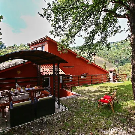 别墅 Spacious In With Swimming Pool 法布里亚诺